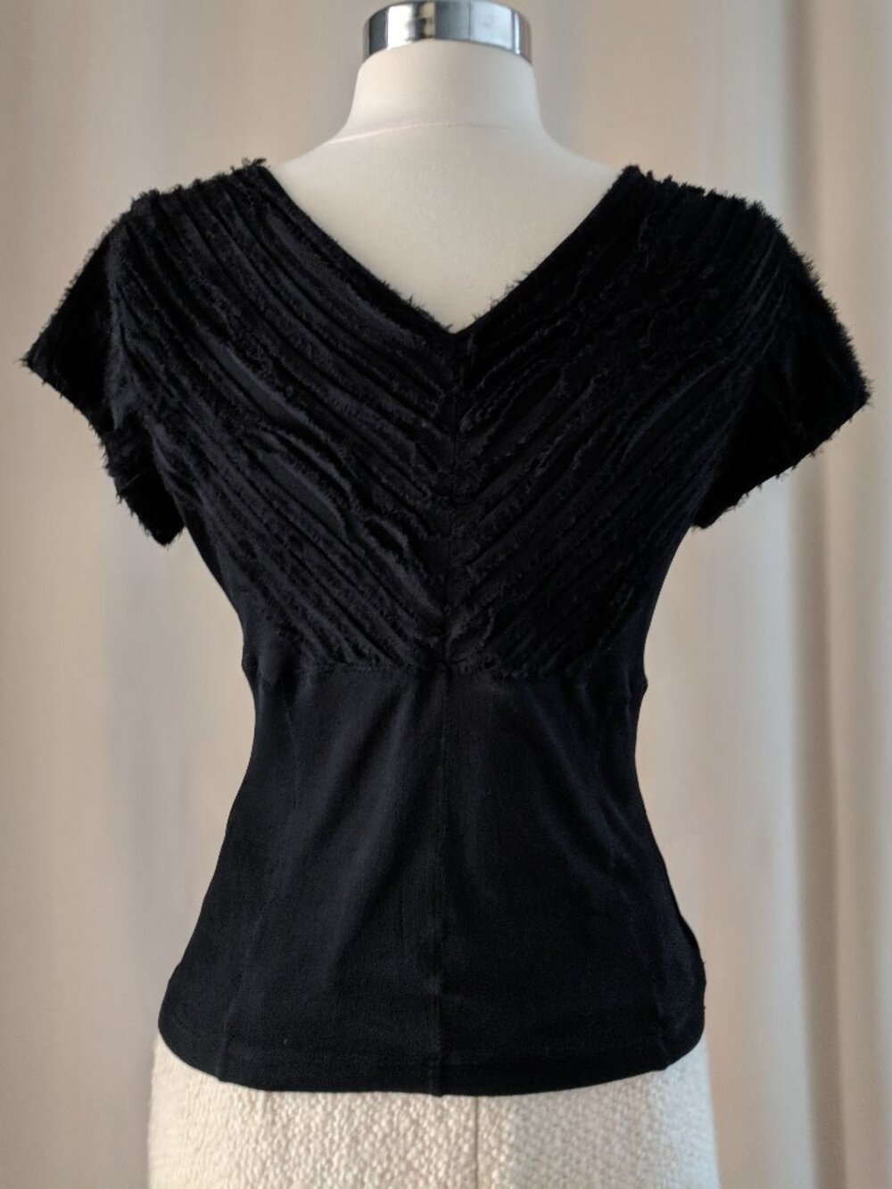 SIGRID OLSEN Black Silk Semi Sheer Frayed Textured Chevron Pattern Top Size Smal